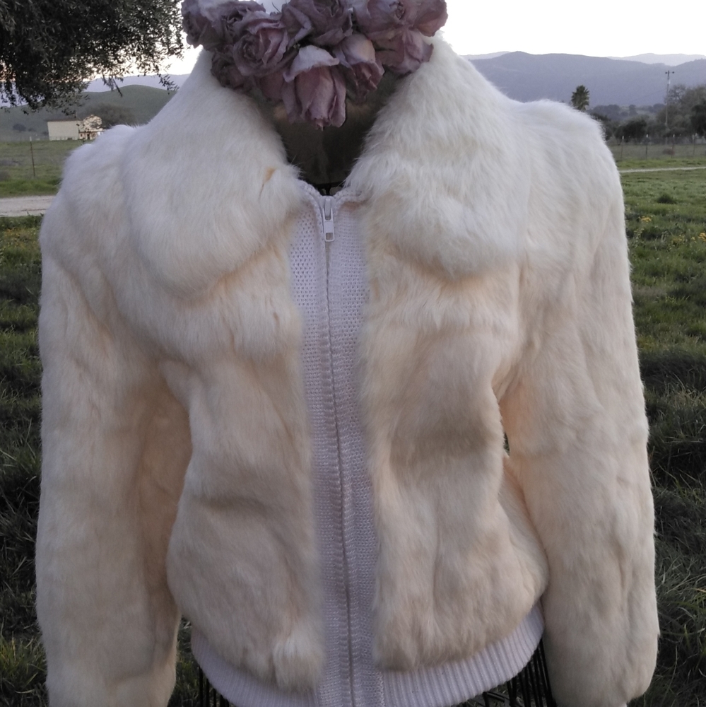 Vintage 1970s Ivory  Colored Rabbit Fur Coat M
